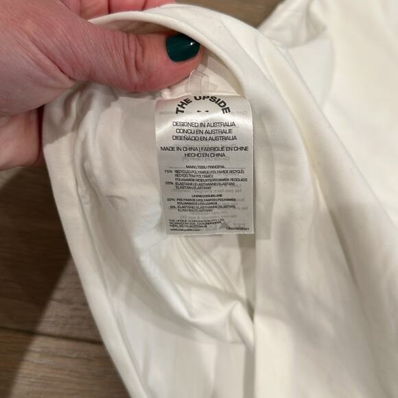 THE UPSIDE White Milena Keyhole Cutout Sleeveless Active Crop Tank Top Size 4 - Picture 9 of 12